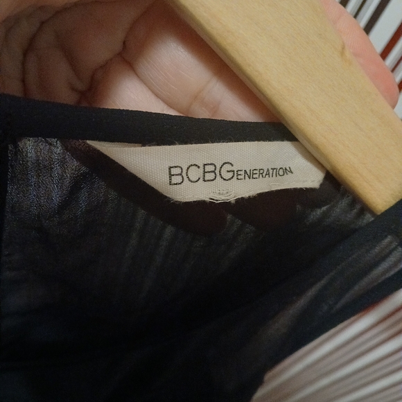 Pre-owned bcbgeneration black sheer and lace cocktail dress size 10 - Picture 9 of 12